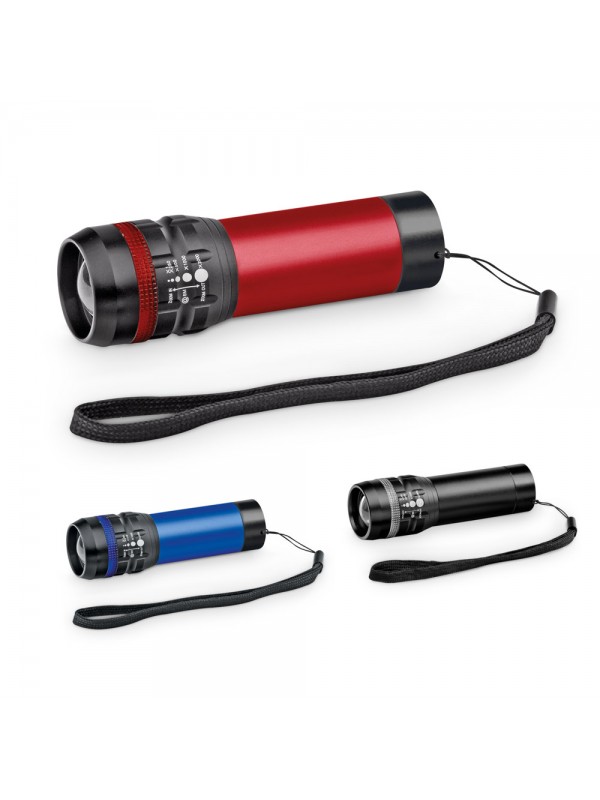 ZOOMIN. Torcia in alluminio con funzione zoom con 3 modalità di illuminazione ZOOMIN. Torcia in alluminio con funzione zoom con 3 modalità di illuminazione
