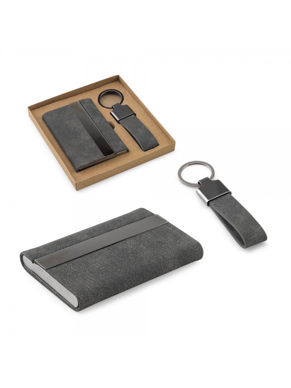 VAUGHN. Set composto da un portacarte e un portachiavi, entrambi in metallo e poliestere riciclato (30% rPET)