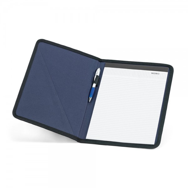 CUSSLER. Cartella A4 in 600D con blocco pagine a righe
