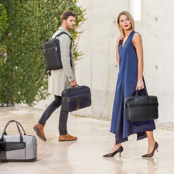 Motion Bag. Borsa da viaggio in 600D cationico e similpelle - Blu