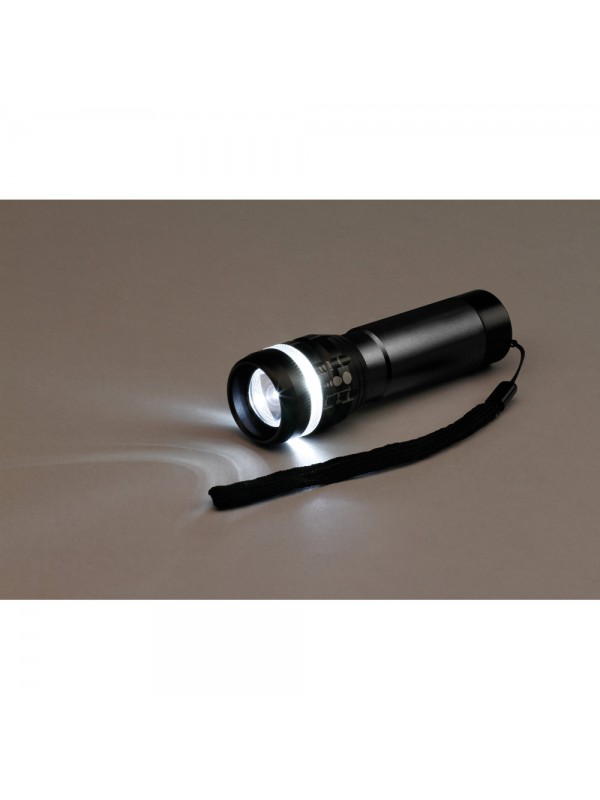 ZOOMIN. Torcia in alluminio con funzione zoom con 3 modalità di illuminazione ZOOMIN. Torcia in alluminio con funzione zoom con 3 modalità di illuminazione