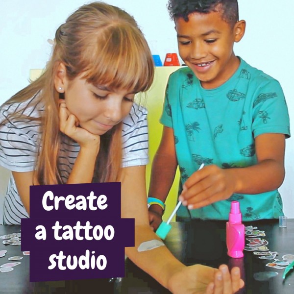 Tattoo Factory Kit II. Gioco educativo fornito con un sacchetto regalo in carta kraft (100 g/m²)