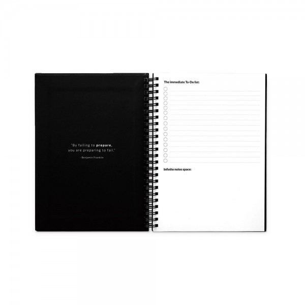 STARTER KIT INFINITE PLANNER A5. Il set include un "Infinity Diary", un kit di pulizia, un pennarello e un porta pennarello