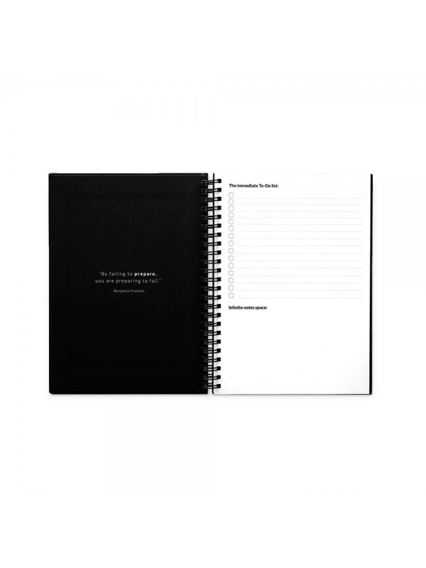 STARTER KIT INFINITE PLANNER A5. Il set include un "Infinity Diary", un kit di pulizia, un pennarello e un porta pennarello STARTER KIT INFINITE PLANNER A5. Il set include un "Infinity Diary", un kit di pulizia, un pennarello e un porta pennarello