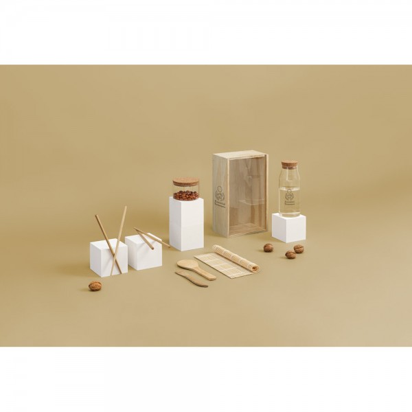 KIT ESSENTIALS. Un kit che riunisce i prodotti essenziali per trasformare la casa in un luogo unico