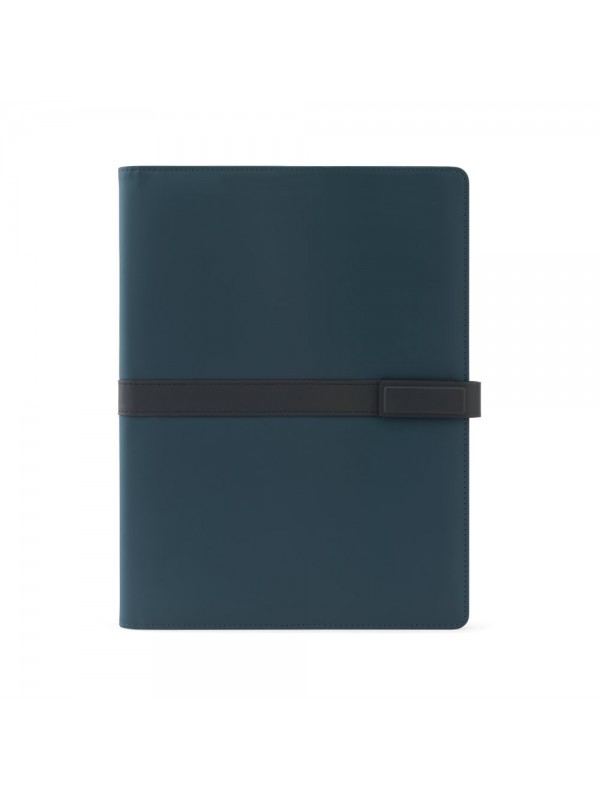 SANDERSON FOLDER. Cartella A4 in PU (riciclato al 50%) con chiusura magnetica e blocco note con pagine a righe